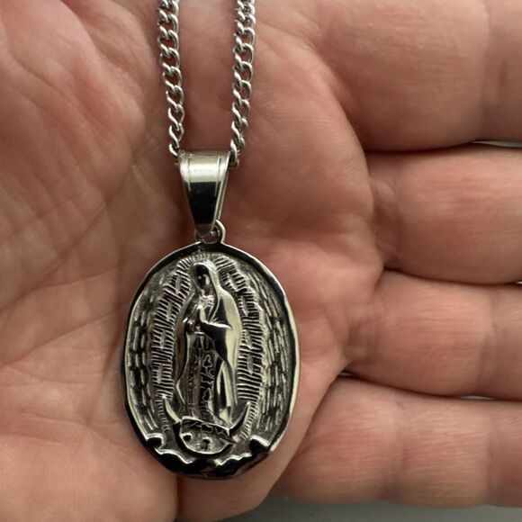 Virgin Mary Stainless Steel Pendant Jesus Christ Religious Faith 24 Inch Necklac - Picture 6 of 7